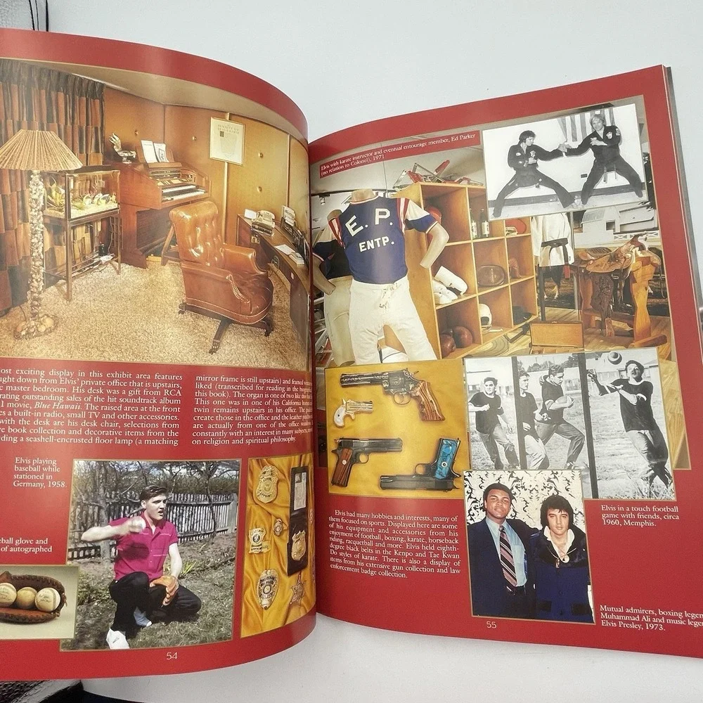 Elvis Presley Graceland‎ Official Guidebook Softcover Book EUC
